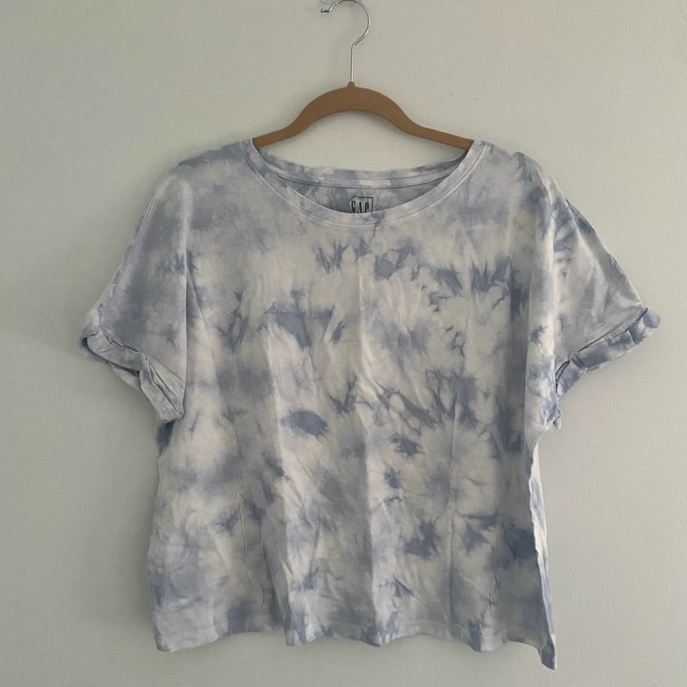 GAP Tie-dye Tee